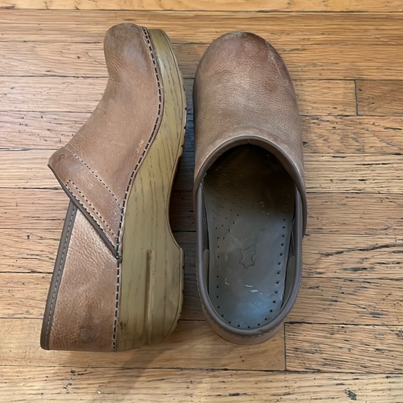 Danskos - Picture 1 of 4